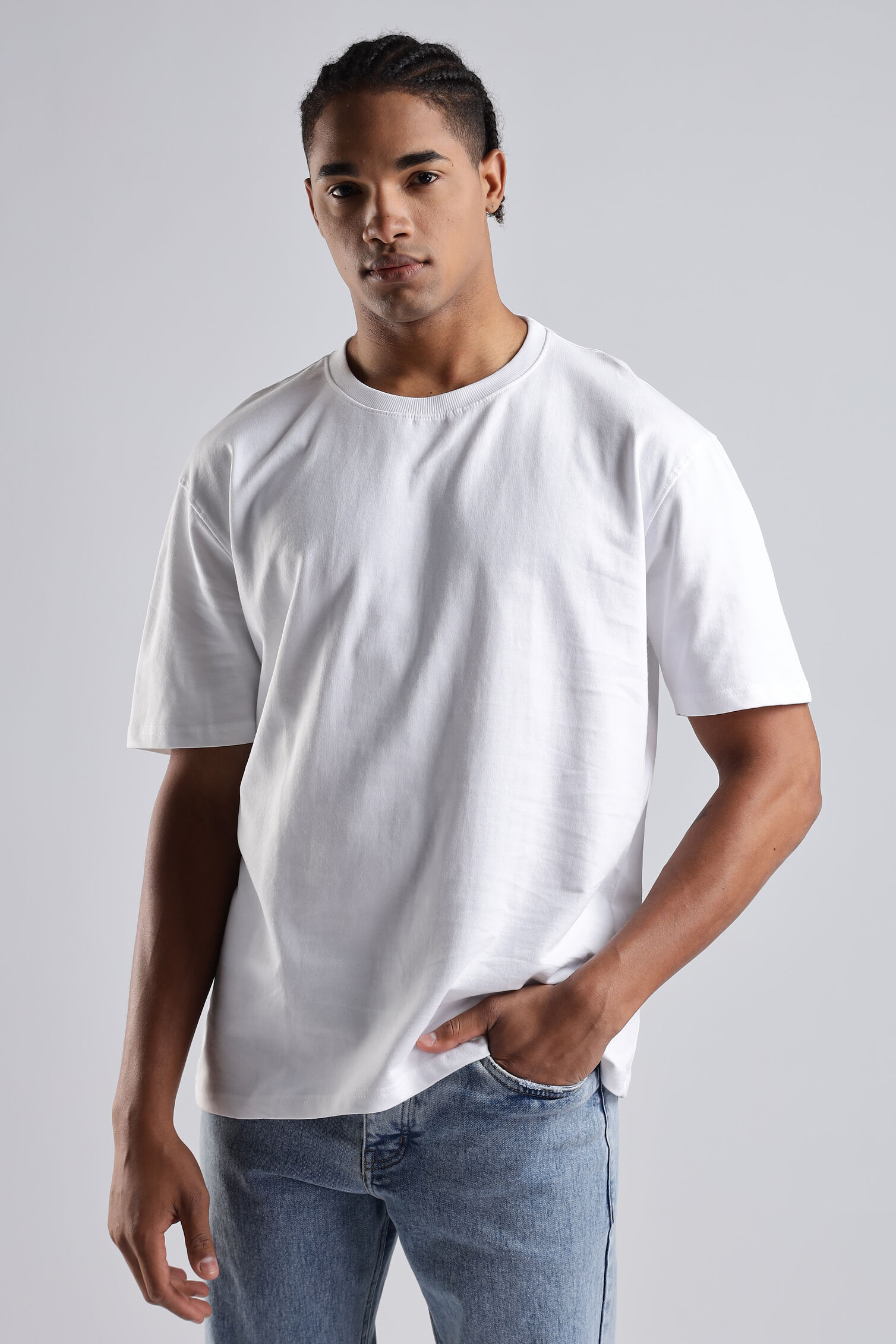 White T-Shirt Male : Oversized Style & Comfort